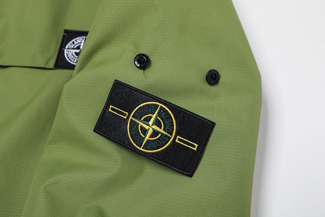 STONE ISLAND - Army green windbreaker